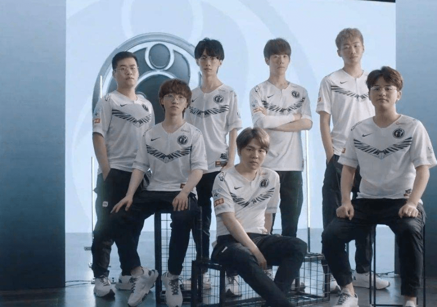 袖身份被交 袖身份被交