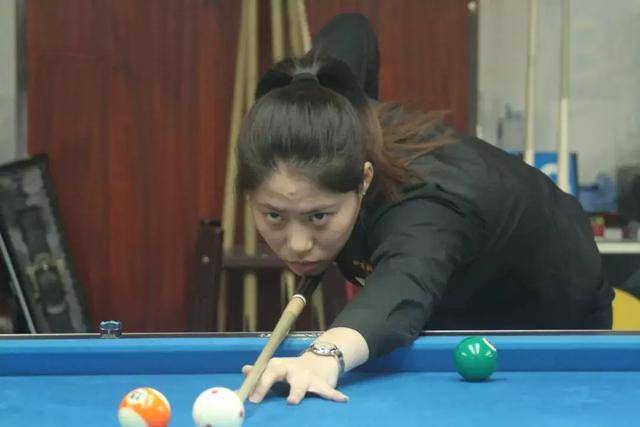 参赛者不得 参赛者不得